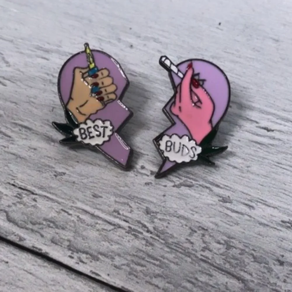 2 Pc. Best Buds Friendship Smoker Pin/ Brooch